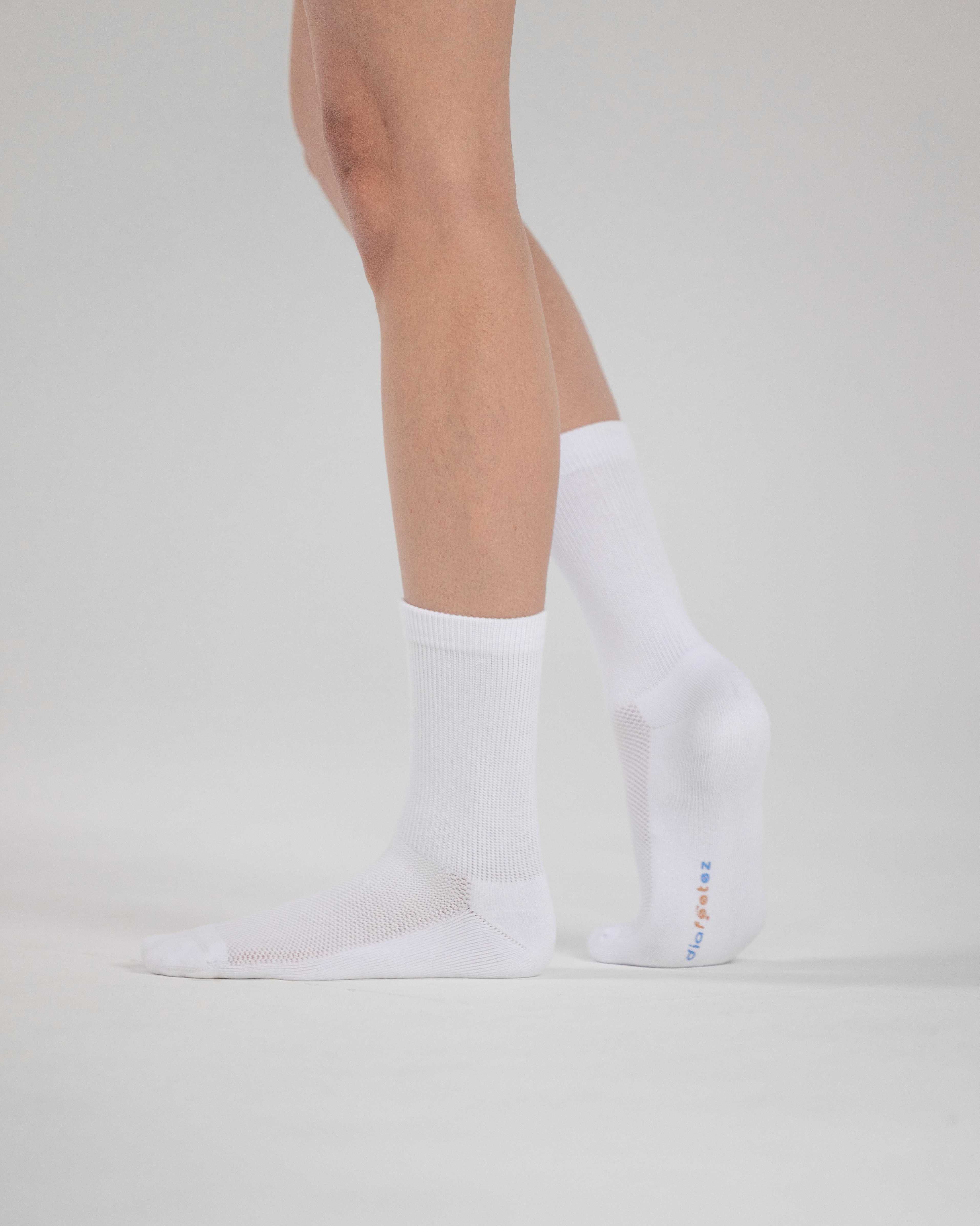 Shop Extra Stretch Socks in AUS | Ultimate Comfort Socks | Diafeetez